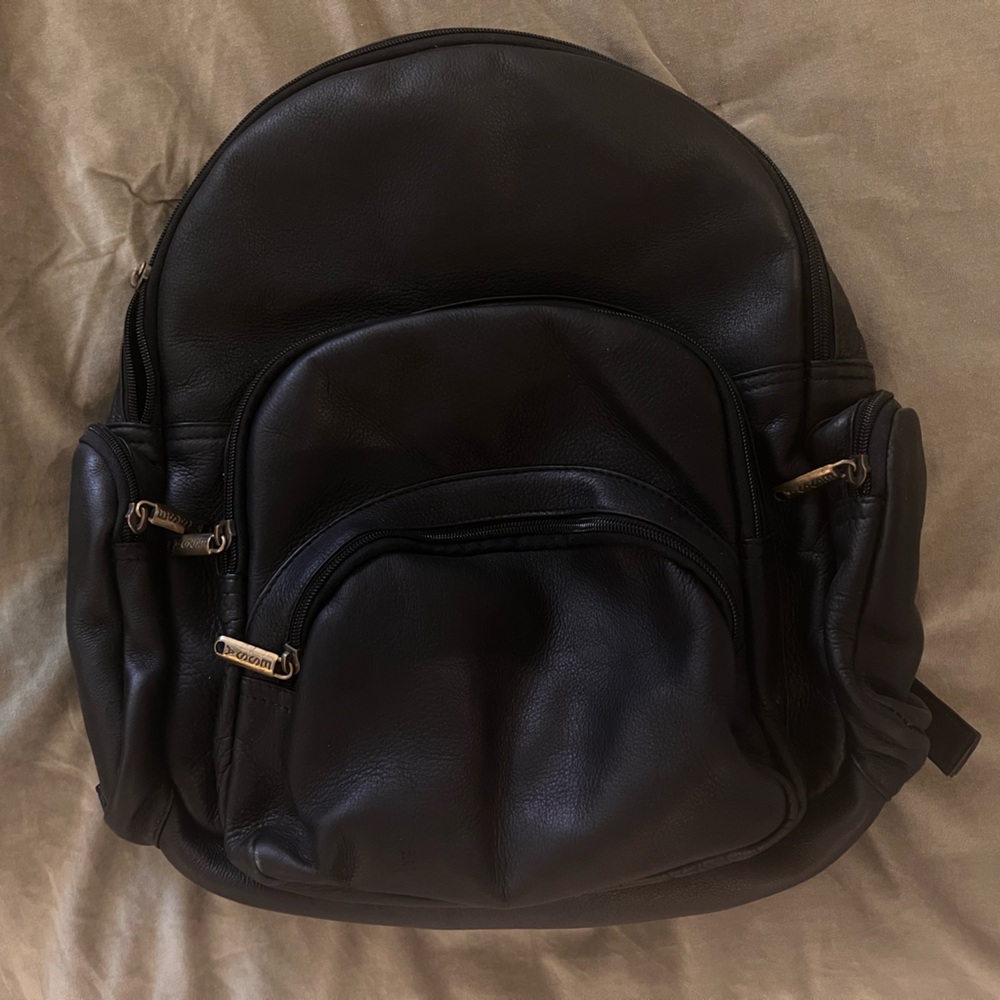 ESSA Black Women's Backpack